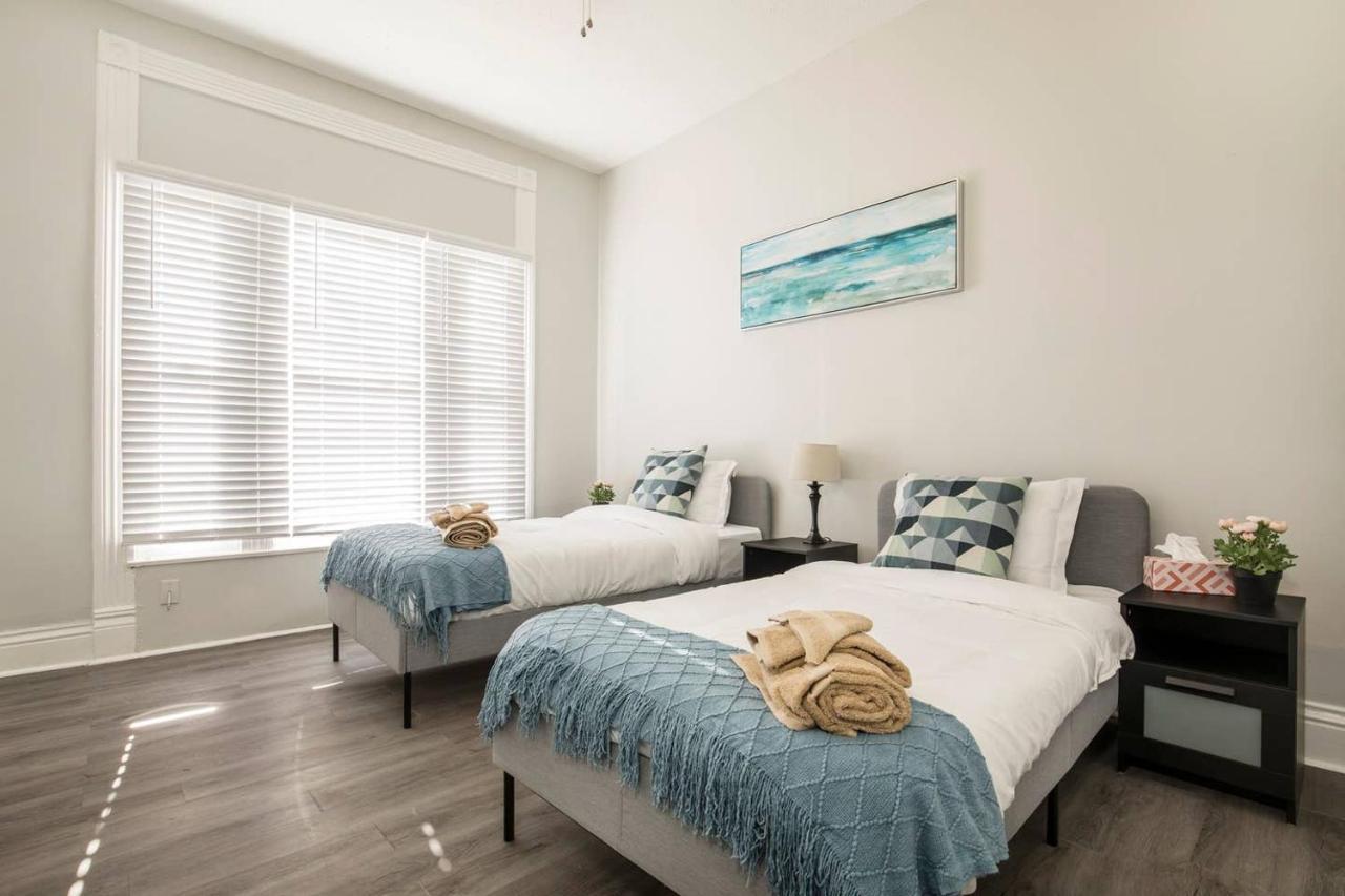 Louisville Dream House 4Br 2Ba By Cozysuites מראה חיצוני תמונה