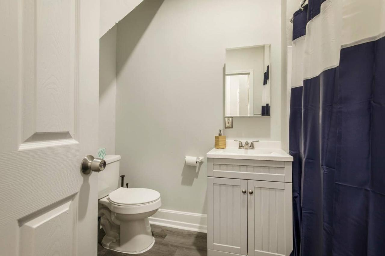 Louisville Dream House 4Br 2Ba By Cozysuites מראה חיצוני תמונה