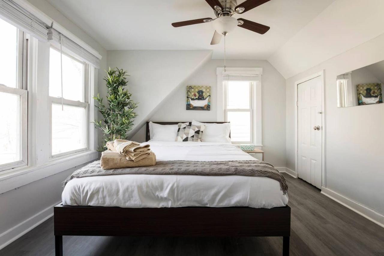 Louisville Dream House 4Br 2Ba By Cozysuites מראה חיצוני תמונה